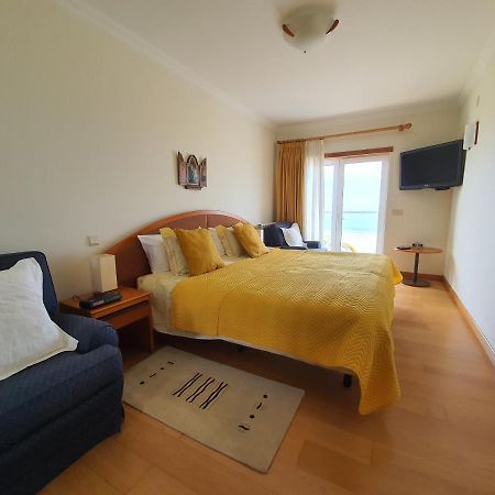Nazare Apartamento Em Frente Ao Mar Luaran gambar