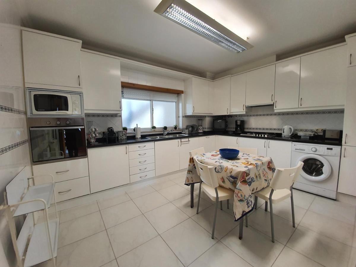 Nazare Apartamento Em Frente Ao Mar Luaran gambar