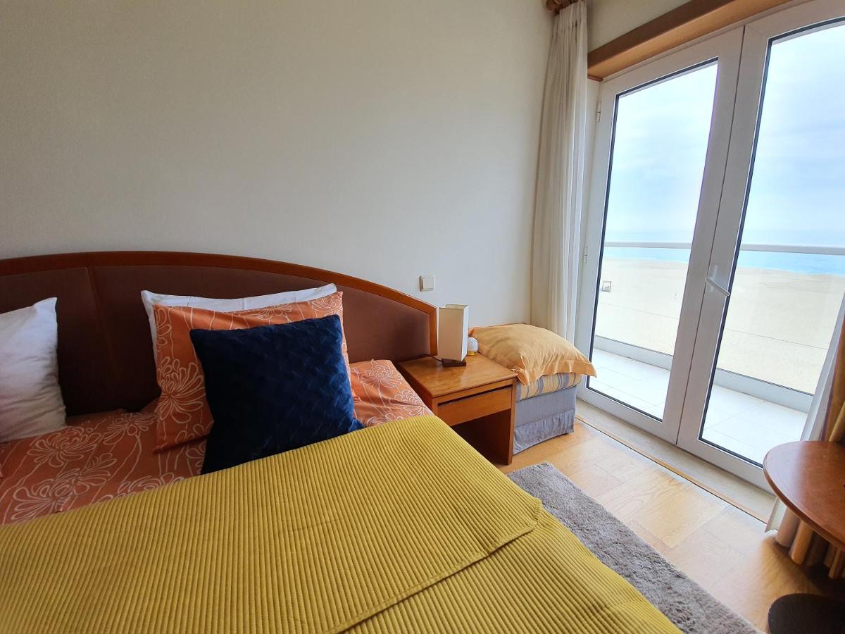 Nazare Apartamento Em Frente Ao Mar Luaran gambar