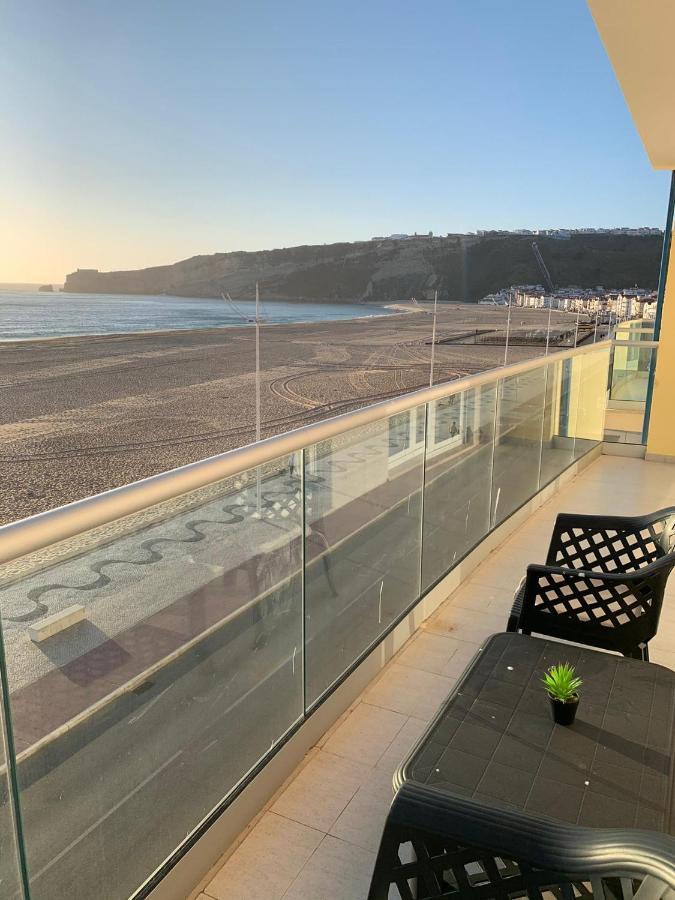 Nazare Apartamento Em Frente Ao Mar Luaran gambar
