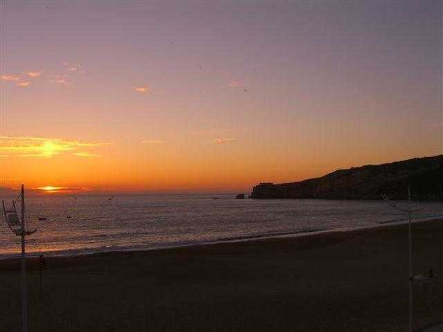 Nazare Apartamento Em Frente Ao Mar Luaran gambar